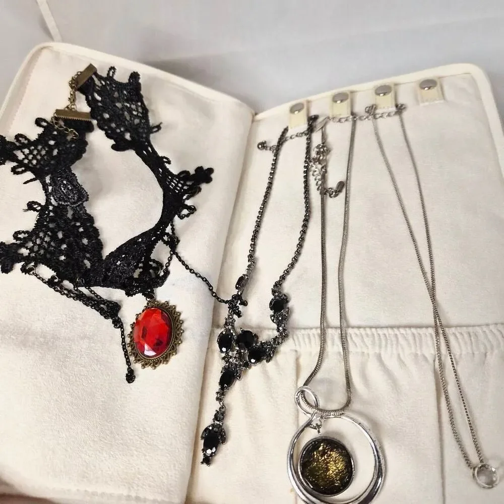 Leather jewelry organizer